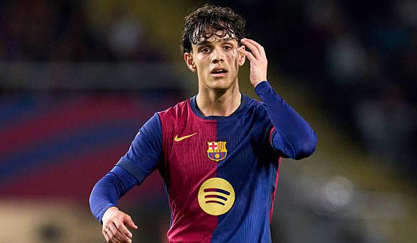 Barcelona Chốt Tương Lai Hậu Vệ Trẻ Hector Fort: Gắn Bó Lâu Dài Tại Camp Nou?